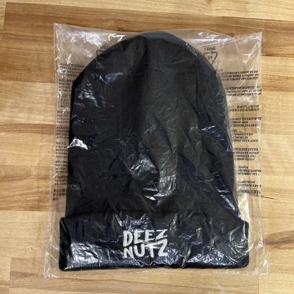 Feastables Mr Beast DEEZ NUTZ Beanie Hat Limited Edition Logo New In Packaging - Picture 1 of 4